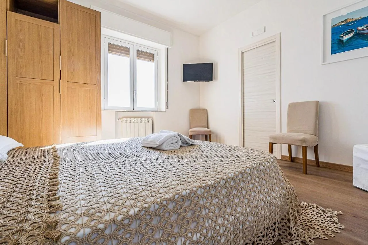 B&B Sea Terrace Aci Castello Bed & Breakfast