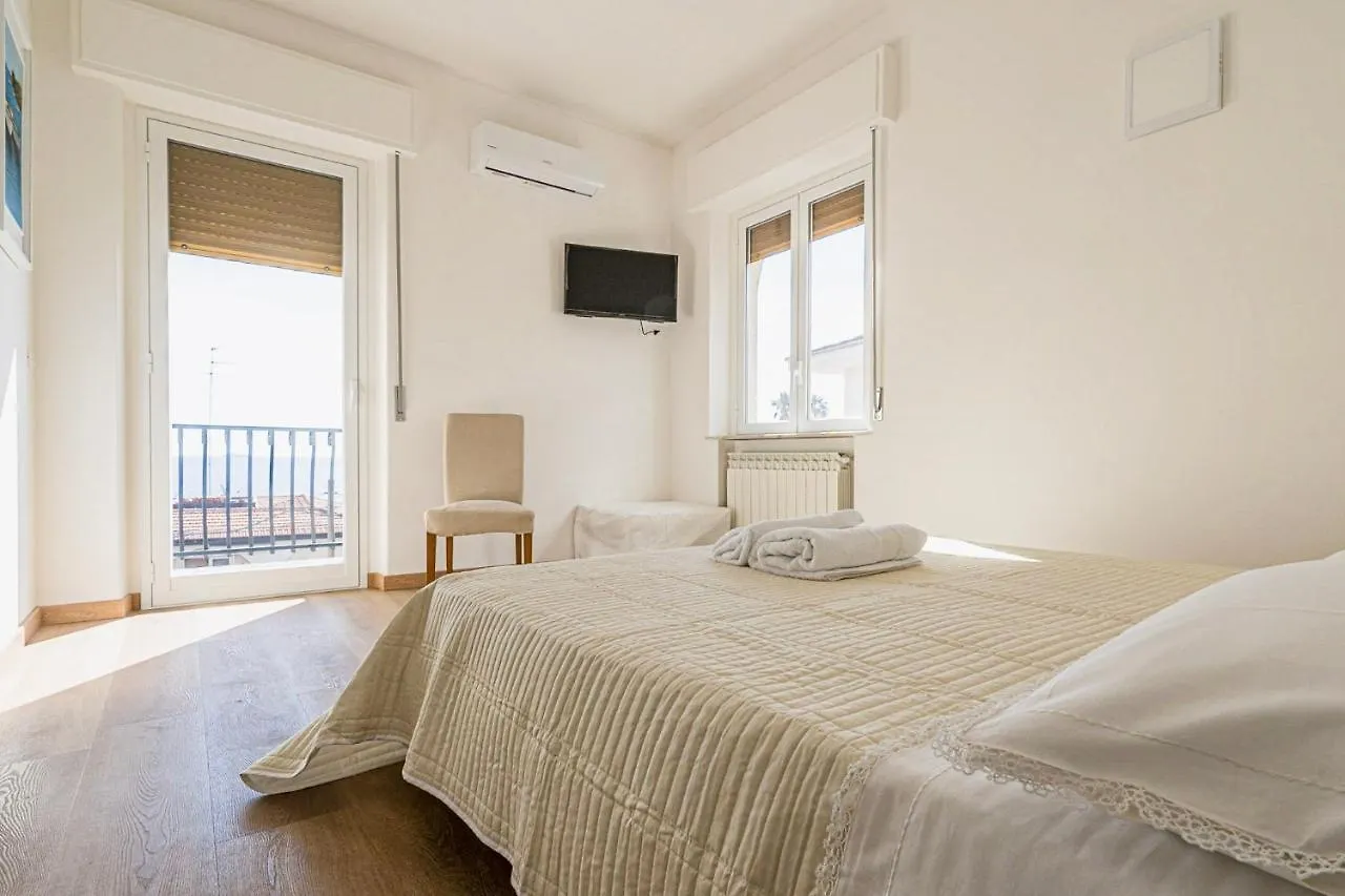 B&B Sea Terrace Aci Castello