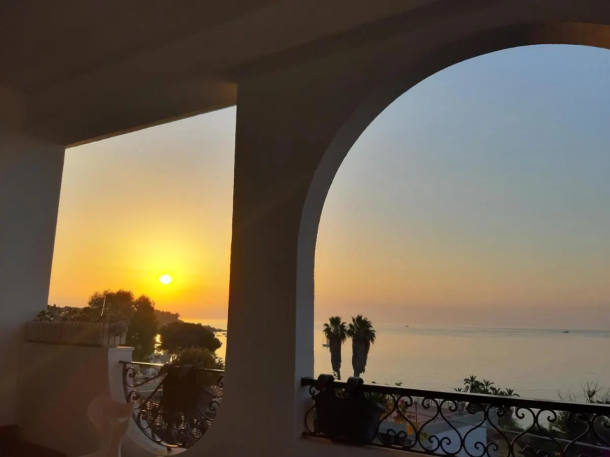 Bed & Breakfast B&B Sea Terrace Aci Castello