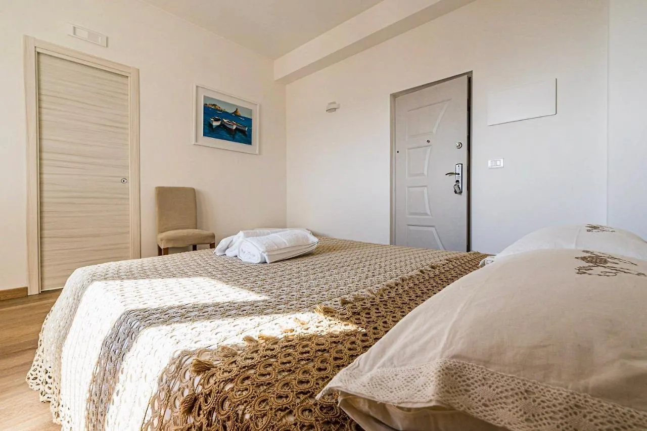 B&B Sea Terrace Aci Castello 0*,